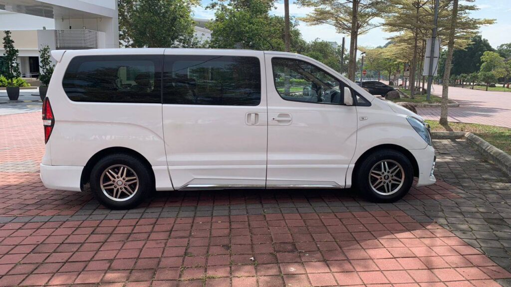 Kereta Sewa Starex Selangor